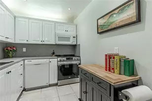 6521 Bay Club Dr, Fort Lauderdale, FL 33308 - Photo 9