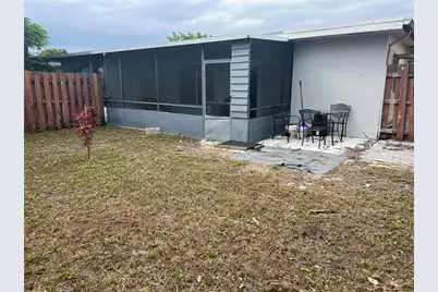 426 SE 13th Dr, Deerfield Beach, FL 33441 - Photo 15
