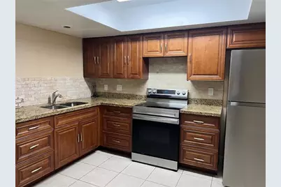 426 SE 13th Dr, Deerfield Beach, FL 33441 - Photo 1