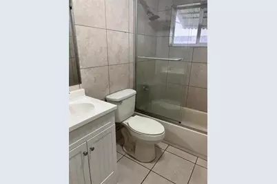 426 SE 13th Dr, Deerfield Beach, FL 33441 - Photo 9