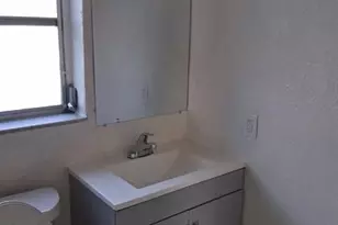 2120 NW 28th Ave, Fort Lauderdale, FL 33311 - Photo 17