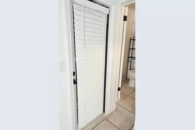 1100 NE 12th Avenue, Unit #9, Fort Lauderdale, FL 33304 - Photo 5