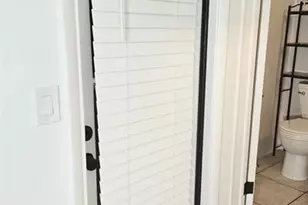 1100 NE 12th Ave, Fort Lauderdale, FL 33304 - Photo 5