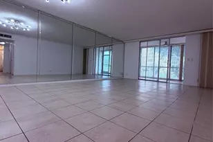 301 NE 14th Ave, Hallandale Beach, FL 33009 - Photo 5