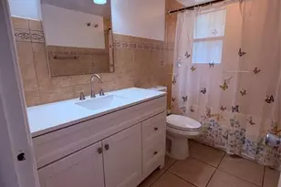 301 NE 14th Ave, Hallandale Beach, FL 33009 - Photo 31