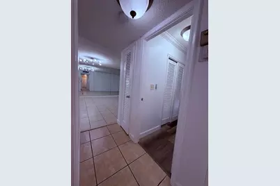 301 NE 14th Ave, Unit #108, Hallandale Beach, FL 33009 - Photo 15