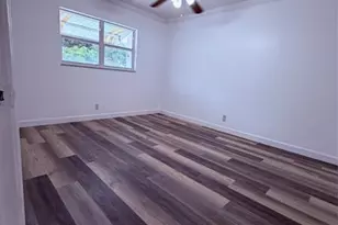 301 NE 14th Ave, Hallandale Beach, FL 33009 - Photo 25