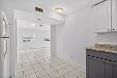 536 SE 20th Ave, Unit #1, Deerfield Beach, FL 33441 - Photo 15