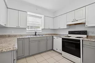 536 SE 20th Ave, Deerfield Beach, FL 33441 - Photo 1