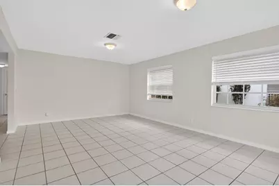 536 SE 20th Ave, Unit #1, Deerfield Beach, FL 33441 - Photo 9