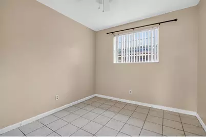 125 NW 12th Ave, Unit #B, Dania Beach, FL 33004 - Photo 11