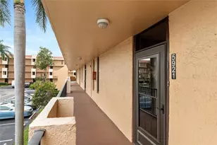 5921 Coral Lake Dr, Margate, FL 33063 - Photo 5