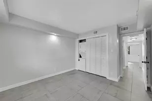 200 NW 25th St, Fort Lauderdale, FL 33311 - Photo 17