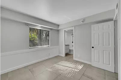 200 NW 25th St, Fort Lauderdale, FL 33311 - Photo 11