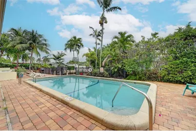 410 SW 15th St, Unit #201, Pompano Beach, FL 33060 - Photo 7