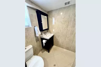 4311  Crystal Lake Dr, Unit #213, Deerfield Beach, FL 33064 - Photo 21