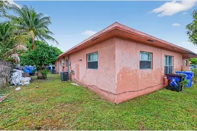 7710 SW 10th St, Unit #2, North Lauderdale, FL 33068 - Photo 13