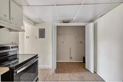 7710 SW 10th St, Unit #2, North Lauderdale, FL 33068 - Photo 7