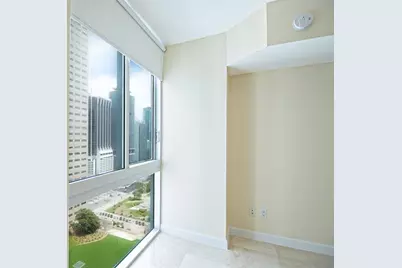 335 S Biscayne Blvd, Unit #2400, Miami, FL 33131 - Photo 25