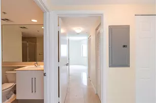 335 S Biscayne Blvd, Miami, FL 33131 - Photo 11