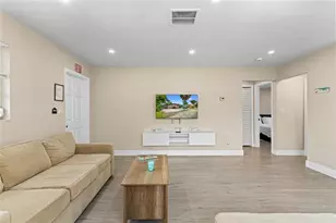 827 SW 29th St, Fort Lauderdale, FL 33315 - Photo 13