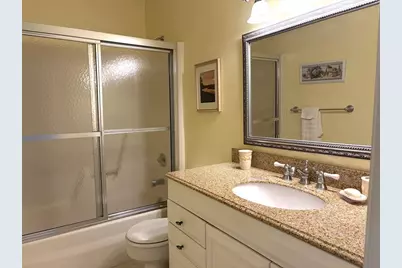 73  Royal Oak Ct, Unit #206, Vero Beach, FL 32962 - Photo 11