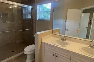 12115 SW 2nd St, Pembroke Pines, FL 33025 - Photo 11