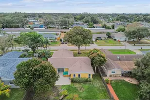 13653 Serena Dr, Largo, FL 33774 - Photo 39