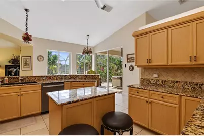 460 NE Cornwall Ave, Port Saint Lucie, FL 34983 - Photo 13