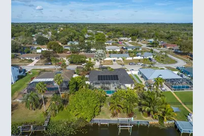 460 NE Cornwall Ave, Port Saint Lucie, FL 34983 - Photo 3