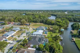 460 NE Cornwall Ave, Port Saint Lucie, FL 34983 - Photo 49