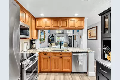 240  City View Dr, Unit #240, Fort Lauderdale, FL 33311 - Photo 11