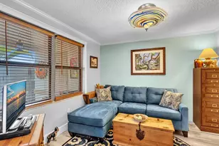 240 City View Dr, Fort Lauderdale, FL 33311 - Photo 31