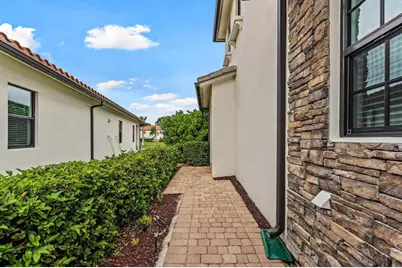 11855 SW 13th Ct, Pembroke Pines, FL 33025 - Photo 3