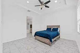 11855 SW 13th Ct, Pembroke Pines, FL 33025 - Photo 17