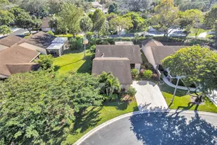 2260 Seagrape Cir, Coconut Creek, FL 33066 - Photo 39