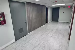 701 Three Islands Boulevard, Hallandale Beach, FL 33009 - Photo 9