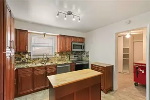 51 NE 49th St, Fort Lauderdale, FL 33334 - Photo 9