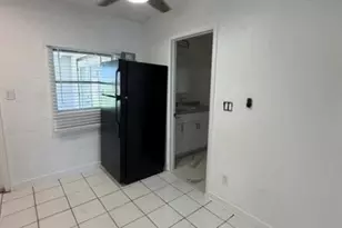 216 N B St, Lake Worth Beach, FL 33460 - Photo 3