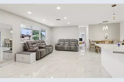 8700 NW 11th St, Pembroke Pines, FL 33024 - Photo 3