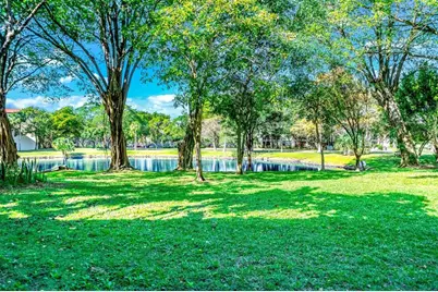 2214 S Cypress Bend Dr, Unit #106, Pompano Beach, FL 33069 - Photo 5