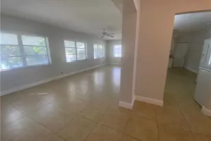 7104 NW 70th St, Tamarac, FL 33321 - Photo 9