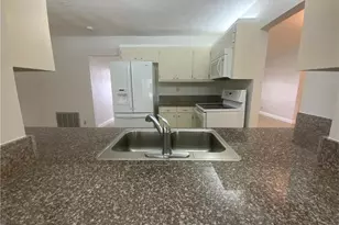 7104 NW 70th St, Tamarac, FL 33321 - Photo 13