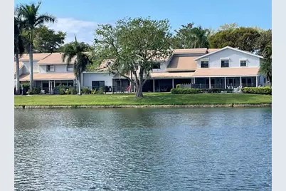 449 S Deer Creek Lake Point Lane, Deerfield Beach, FL 33442 - Photo 17