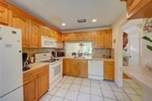 3185 NW 85th Ave, Coral Springs, FL 33065 - Photo 9