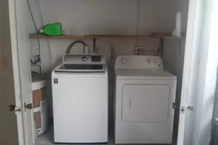 11969 NW 11th St, Pembroke Pines, FL 33026 - Photo 17