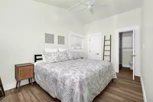 742 NE 17th Ave, Fort Lauderdale, FL 33304 - Photo 3