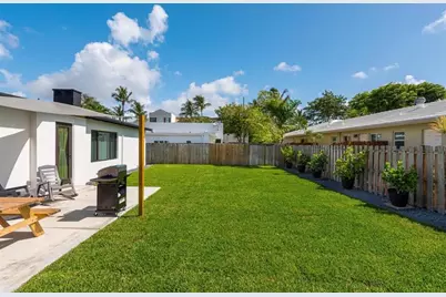 742 NE 17th Ave, Fort Lauderdale, FL 33304 - Photo 7