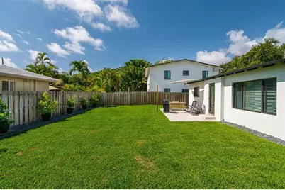 742 NE 17th Ave, Fort Lauderdale, FL 33304 - Photo 5