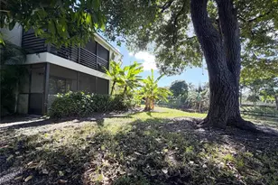 709 Gardens Dr, Pompano Beach, FL 33069 - Photo 33